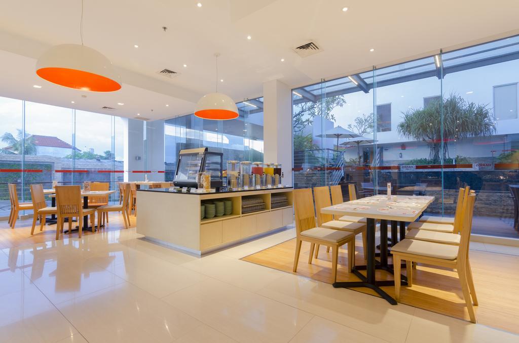 登巴萨哈里斯酒店 丹帕沙 外观 照片