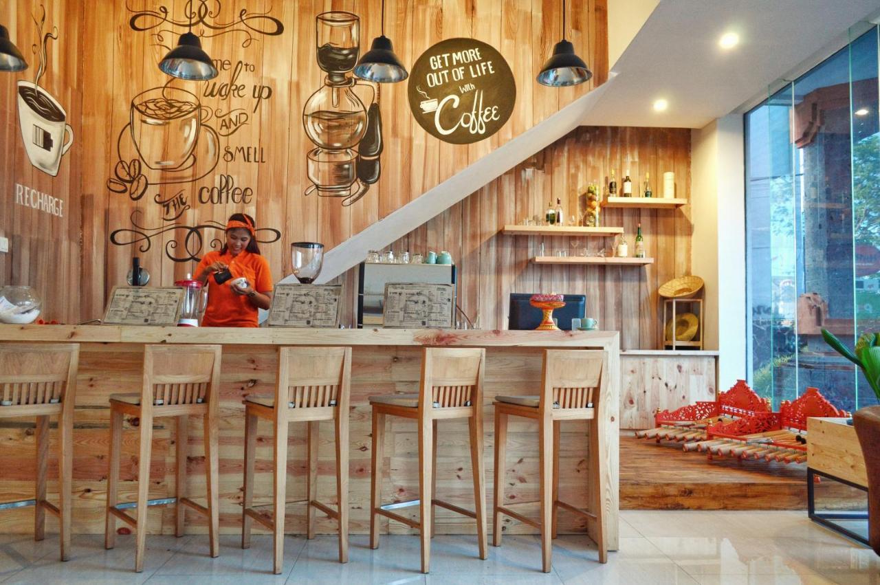 登巴萨哈里斯酒店 丹帕沙 外观 照片