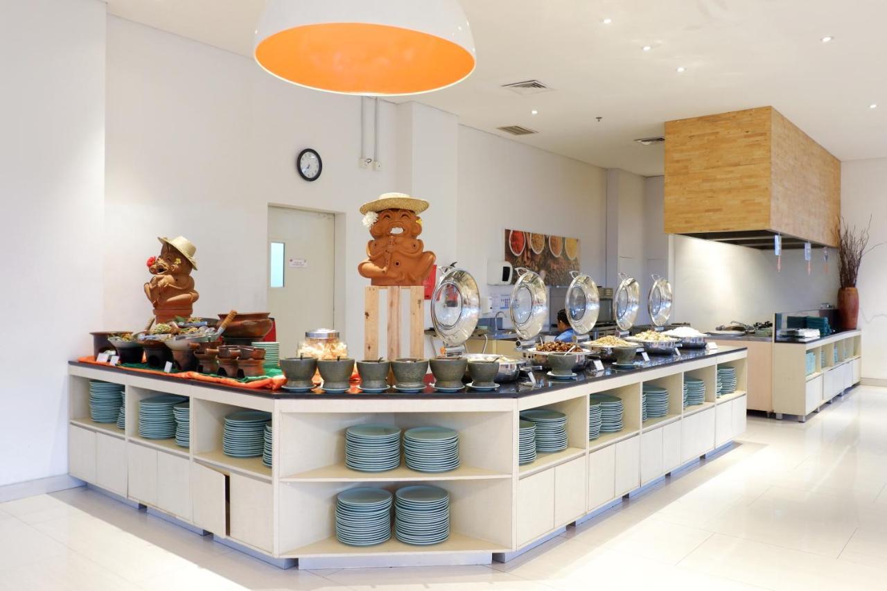 登巴萨哈里斯酒店 丹帕沙 外观 照片